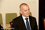 IGNL2202.jpg